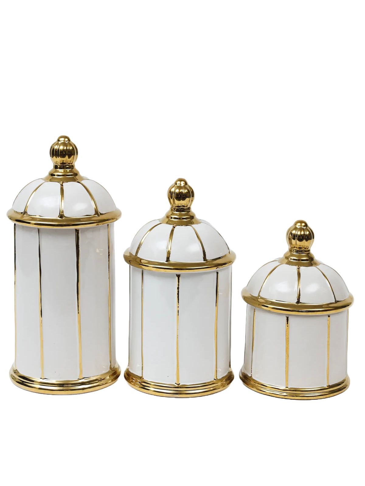 These white and gold striped jars are such a cute addition to a coffee station or kitchen counter, perfect for storing cookies or snacks.