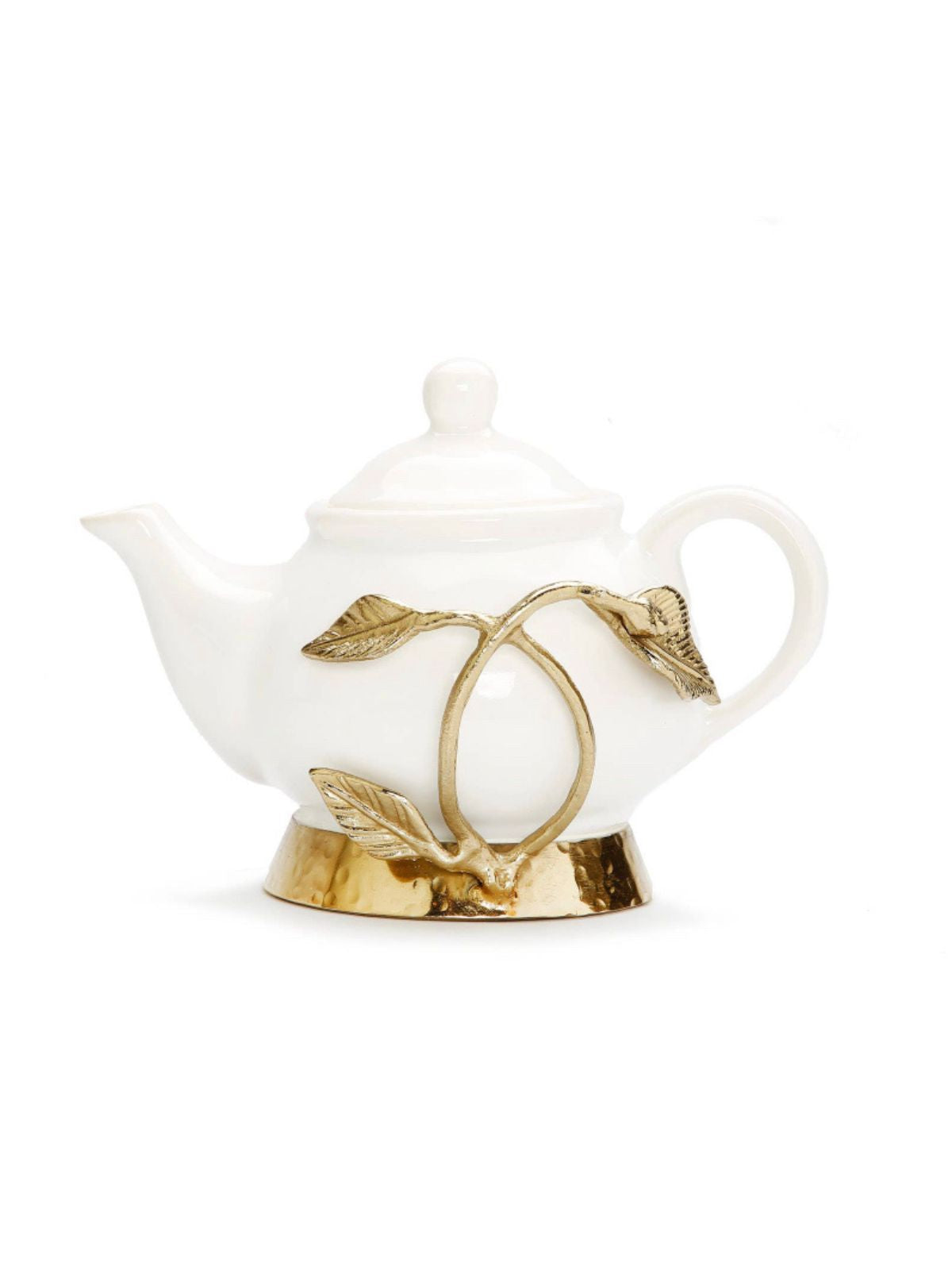 This beautiful kettle will make an elegant setting for tea time. The is a beautiful white design with gold leaf details and a gold base.