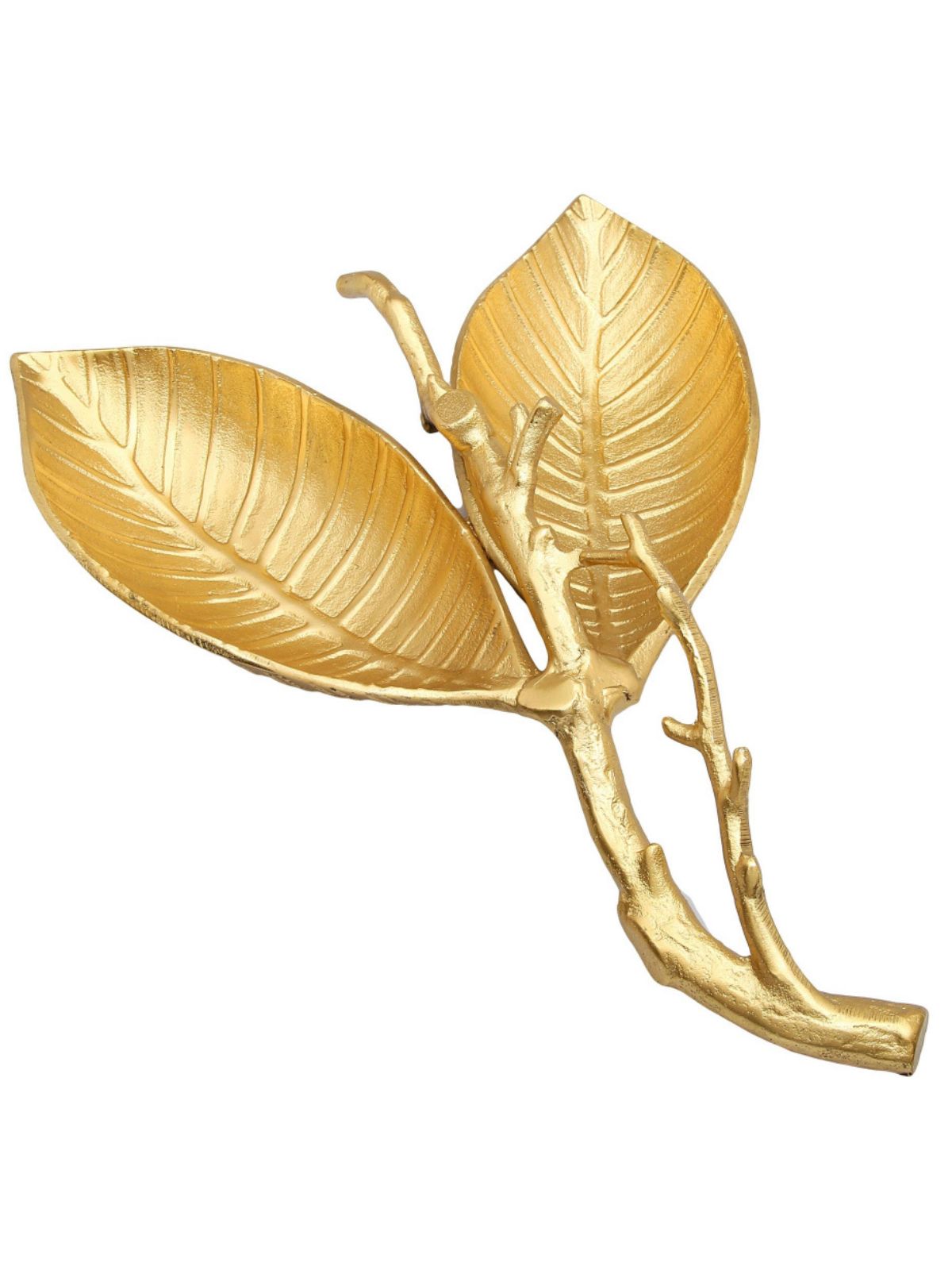 This dish was artfully crafted by designers create an elegant and sophisticated serving dish. Its quality stainless steel ensures this piece is food safe and durable.