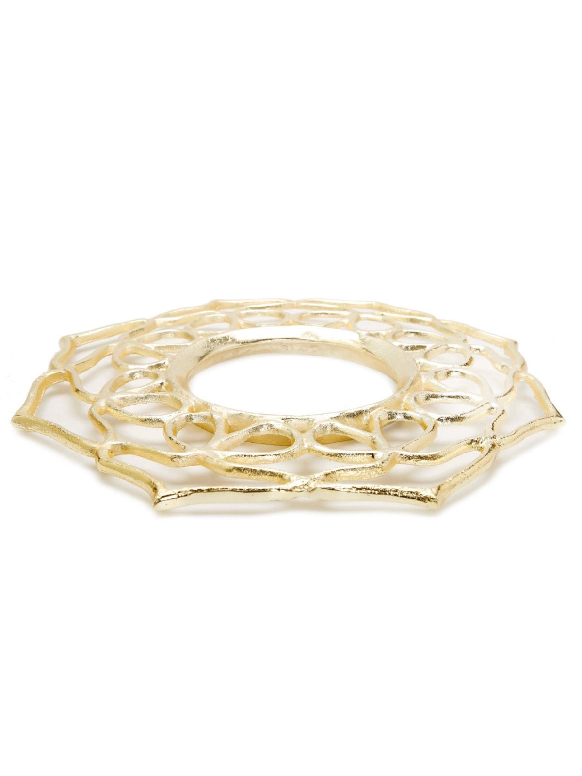 This 15.5D gold charger is completed with a fine gold brass iron mesh design to promote a sense of elegance on a rather understated piece. Sold by KYA Home Decor