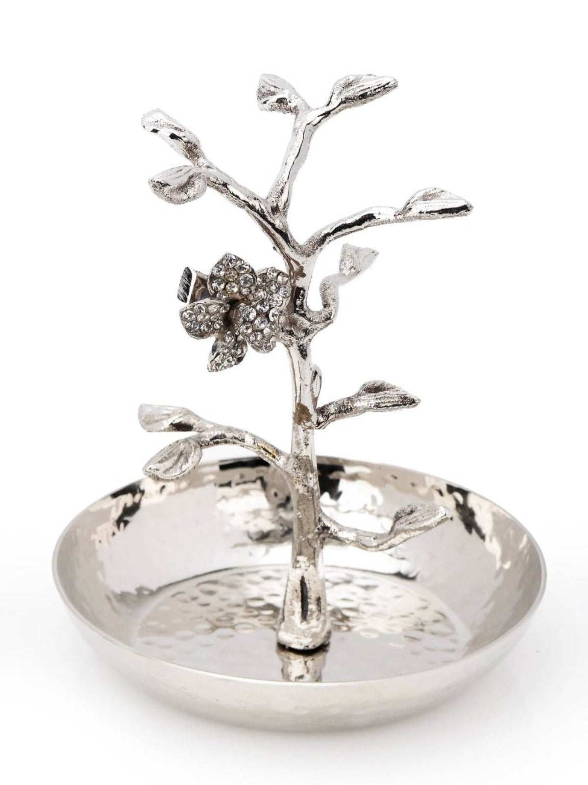 The Ayla Jewelry Holder With Silver Flower design is perfect for displaying your favorite jewelry. The leafless twig style creates a delicate and classy look with a touch of sophistication.
