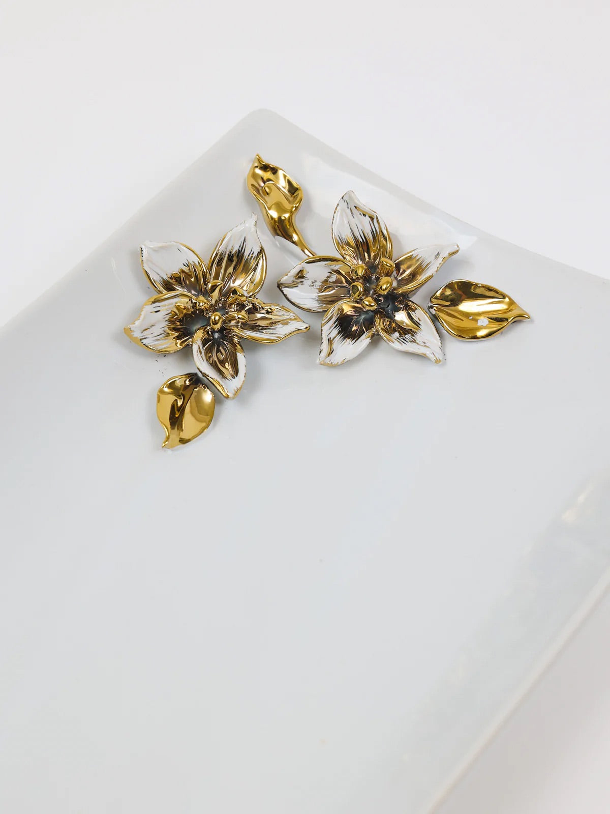 White Ceramic Tray with Stunning Gold Floral Design on Handles.