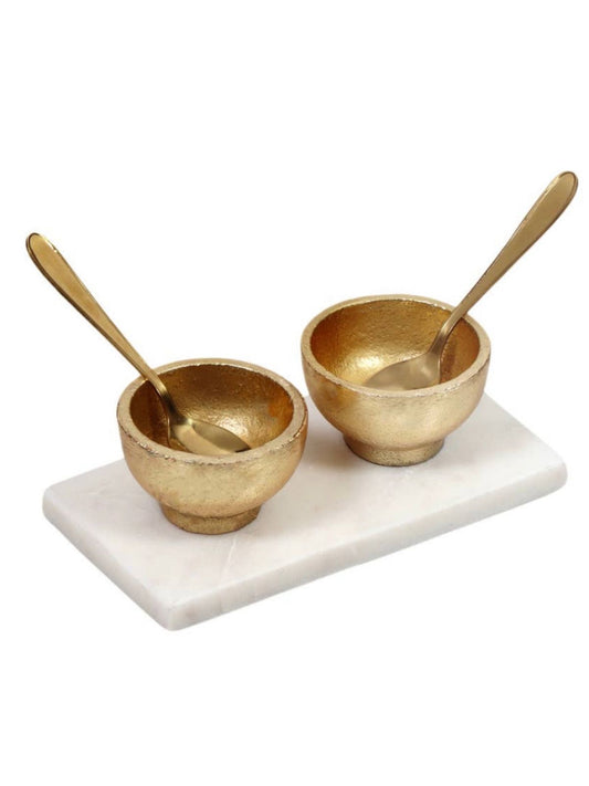The Marmo D’ Oro Salt & Pepper 2 Bowl Set with Gold Spoon is a must have with rich white marble and beautiful gold brass bowls will look gorgeous on any tabletop from KYA Home Decor 