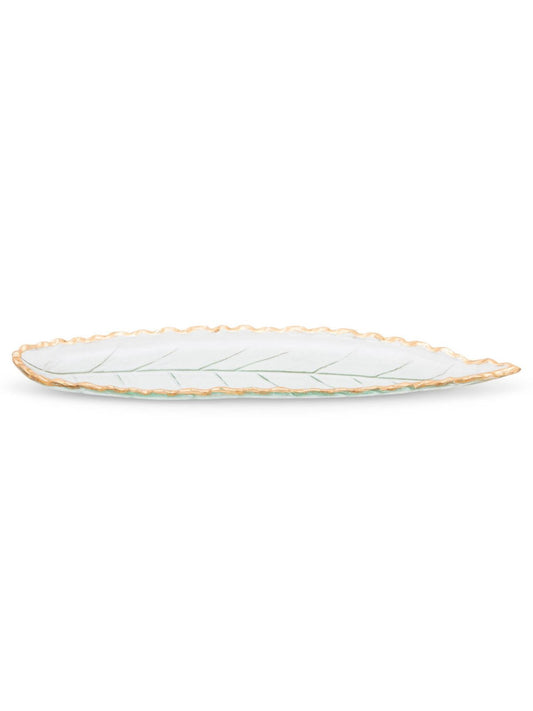 This leaf shaped tray is uniquely designed to add a romantic and elegant look to your table settings. It is beautifully designed with some glossy gold rim to add that extra bit of elegance to your table.