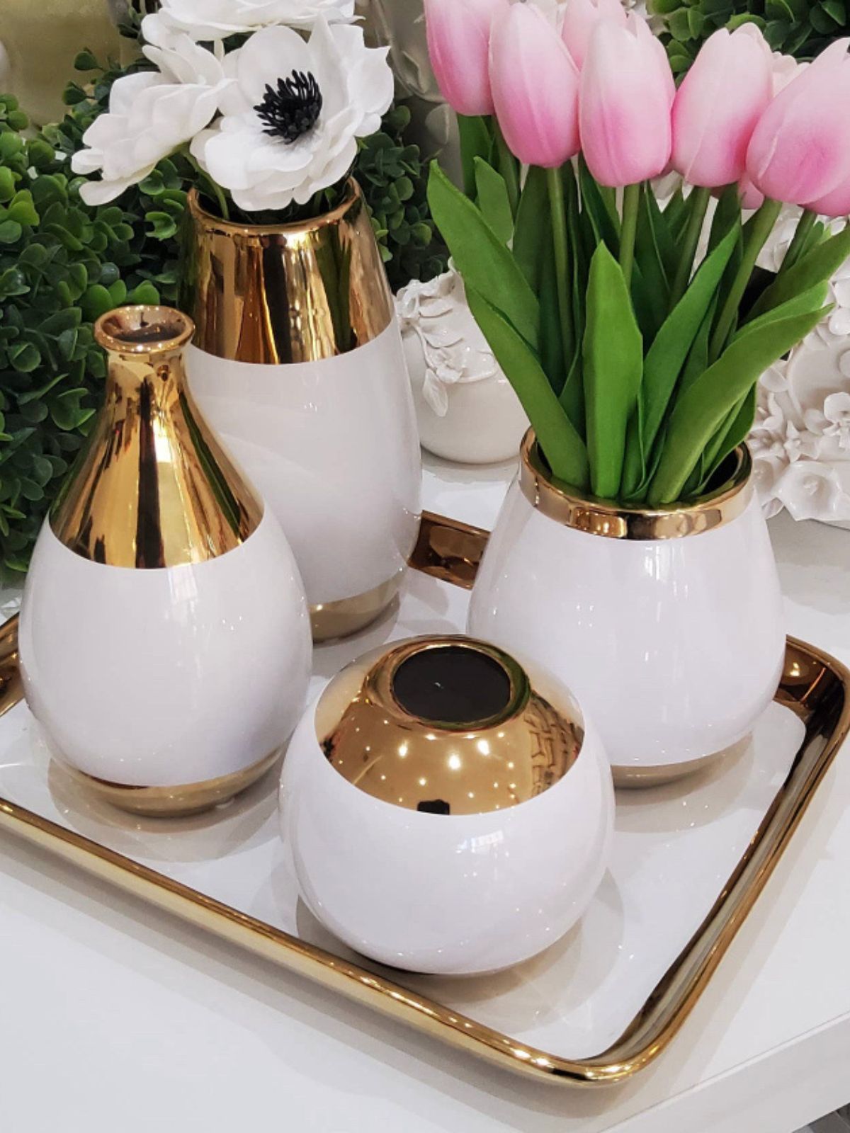 The Fior Collection of White and Gold Ceramic Vases With Diffusers - KYA Home Decor
