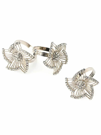 Set of 4 Silver Leaf Designed Napkin Rings.