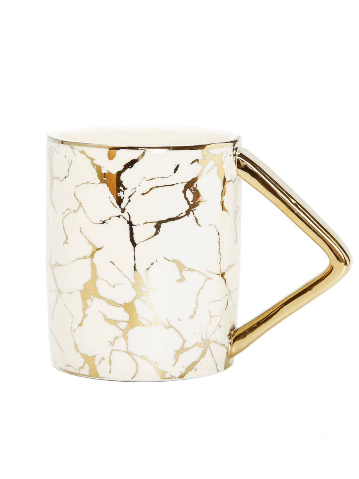 We love this angled gold handle on this gold marble look design mug and it is sure to become a favorite on your coffee station!